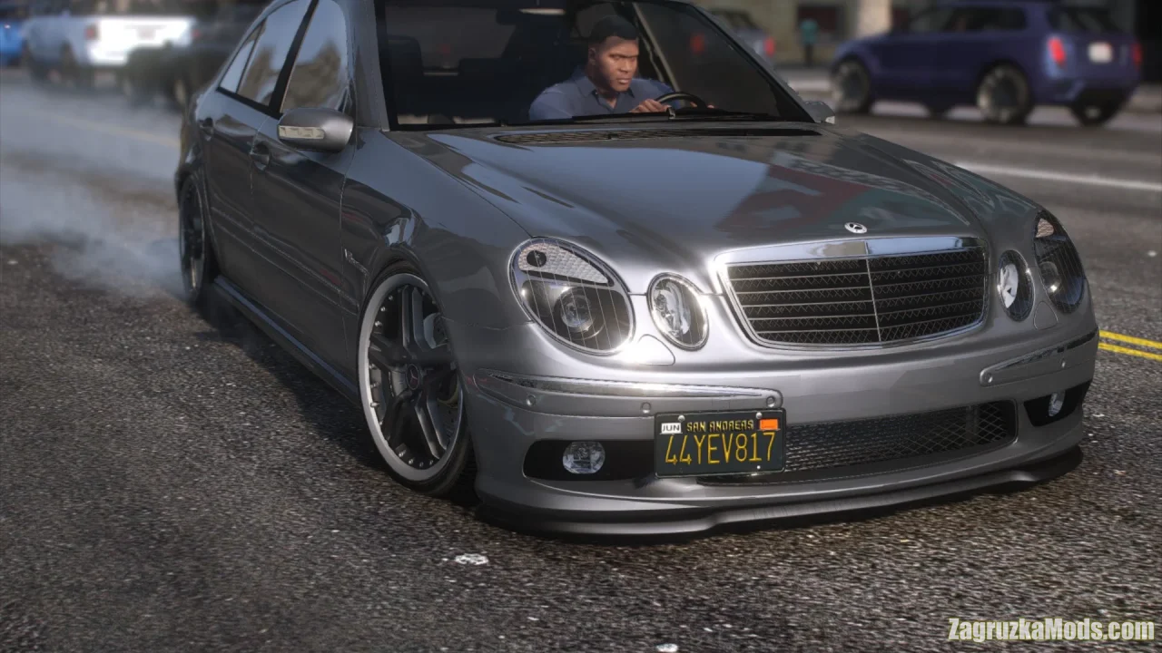 Mercedes-Benz E55 AMG W211 v4.3 for GTA 5