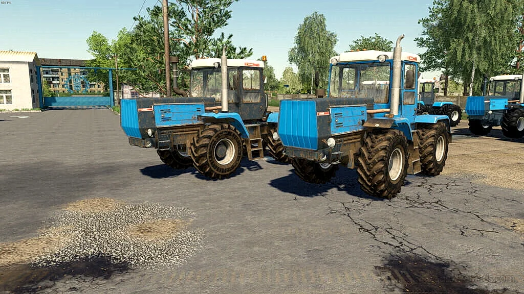 HTZ-17221 Tractor v1.0.1 for FS25